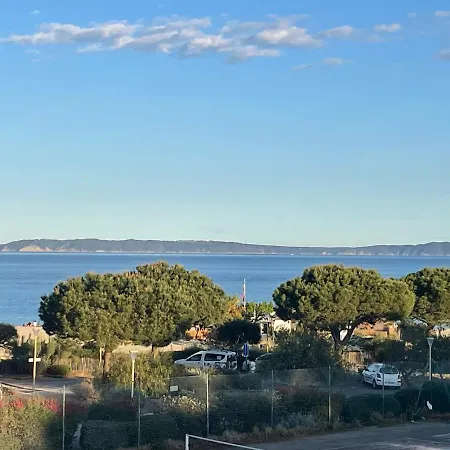 Pieds Dans L'eau Vue Les Mimosas Lejlighed Bormes-les-Mimosas