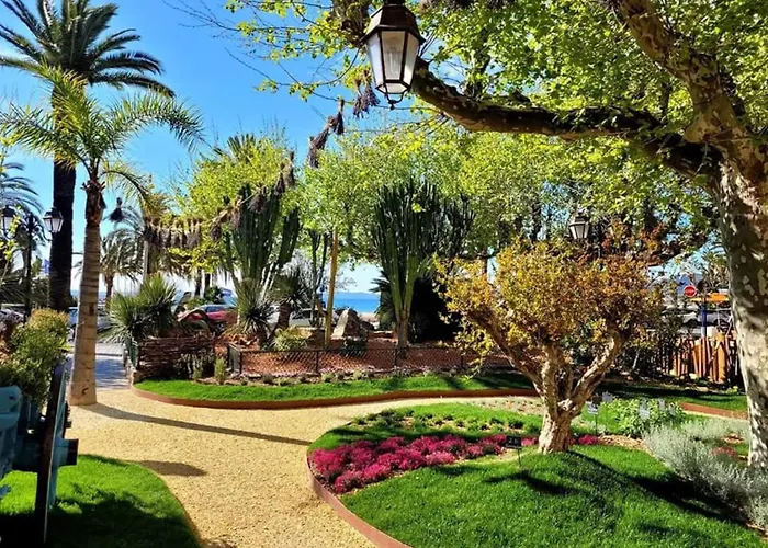 아파트 Pieds Dans L'eau Vue Les Mimosas 봄레미모사